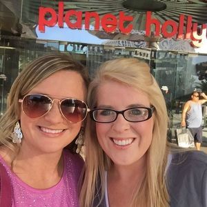 Meet your Posher, Christy